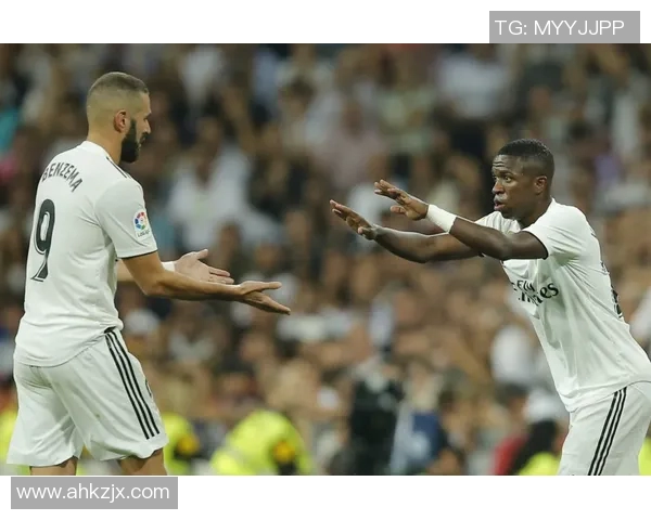 维尼修斯如何在众多竞争对手中脱颖而出展现个人魅力与实力