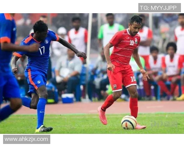 疫情期间足球明星的生活与训练方式揭秘